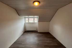 3-Zimmer-Dachgeschosswohnung in Karlsruhe – Die vollständige Adresse der Immobilie erhältst du vom Anbieter., 76185 Mühlburg, Karlsruhe – Vorschaubild 14