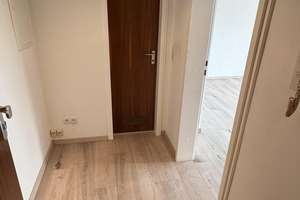 TOP RENOVIERTE 1-ZIMMER-WOHNUNG MIT NEUER EBK, BALKON & PKW-STELLPLATZ – Nansenstrasse 11, 65203 Biebrich, Wiesbaden – Vorschaubild 8