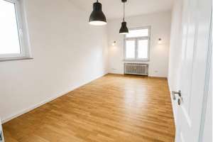 Helle, moderne Etagenwohnung frisch saniert in Top-Lage Stuttgart Innenstadt – Kleine Königstrasse 11, 70197 Rathaus, Stuttgart – Vorschaubild 3