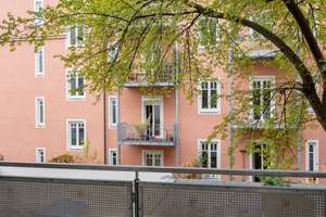 Attraktive 2-Zimmer-Wohnung mit Balkon im generalsanierten denkmalgeschützten Altbau – Artilleriestraße 11, 80636 Dom Pedro, München – Vorschaubild 16