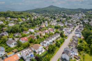 Weiter Blick ins grüne Lauterbachtal in Königsw.-H´Rott  , freist. EFH Bj. 2001 auf 518 m² Grundst. – Rhein-Sieg-Kreis – Vorschaubild 21