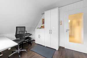 Großes Zweifamilienhaus mit Einliegerwohnung, Garagen, Hof und Garten in 79211 Denzlingen – Emmendingen (Kreis) – Vorschaubild 26