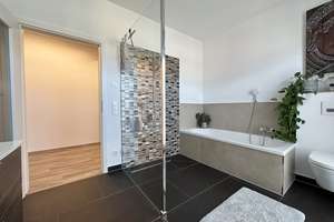 Leipzig-Alt-Lindenau – Hochwertige 3-Zimmer-Wohnung mit Balkon am Palmgarten | 108 m² | Baujahr 2016 – Lionstrasse 10, 4177 Lindenau, Leipzig – Vorschaubild 10