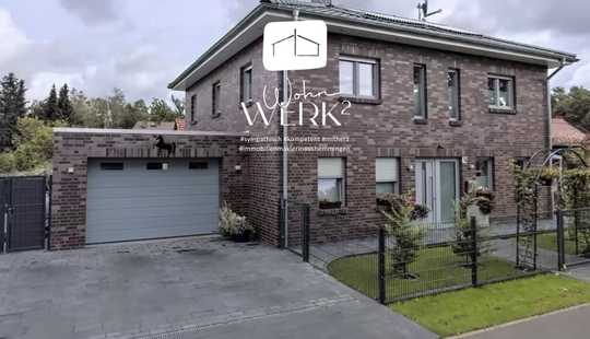 Bild von Moderne Stadtvilla mit sep. Mietshaus in Winsen - Stil, Komfort & Wohnqualität auf hohem Niveau