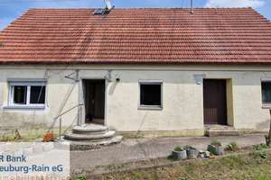  – Sanierungsobjekt mit Potenzial -
  ein Einfamilienhaus in Burgheim – Die vollständige Adresse der Immobilie erhältst du vom Anbieter., 86666 Burgheim – Vorschaubild 1