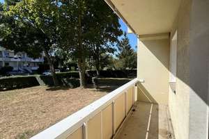 Gepflegt & praktisch: 3-Zimmer-Wohnung im Erdgeschoss – Hans-Grade-Straße 85, 39130 Neu Olvenstedt, Magdeburg – Vorschaubild 1