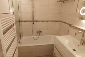 Sehr helle, ruhige 3 Zimmer Balkon-Wohnung, Nähe UKE - direkt vom Eigentümer – Henning-Wulf-Weg 16, 22529 Lokstedt, Hamburg – Vorschaubild 11