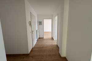 Tolle 3-Raumwohnung zur Selbstnutzung !!! Erstbezug nach Sanierung !! Mit Balkon  und Aufzug !! – Die vollständige Adresse der Immobilie erhältst du vom Anbieter., 1157 Cotta (Stadtteil), Dresden – Vorschaubild 5