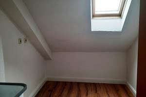 **Modernisierte und ausgefallene DG-Wohnung in Borbeck** – Schloßstr. 74, 45355 Borbeck-Mitte, Essen – Vorschaubild 7