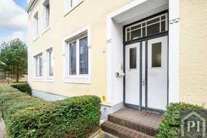 Mehrfamilienhaus mit 6 Garagen und 5 Außenstellplätzen. – Kiel – Vorschaubild 4
