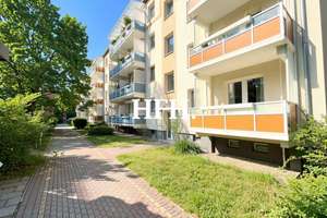 4 Zimmer Wohnung mit Balkon in zentraler Lage
