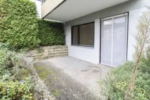 Richtig zuhause: Gepflegte Souterrainwohnung mit Terrasse zur flexiblen Nutzung – Stuttgart – Vorschaubild 6