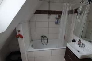 Für Eigennutzer u. Anleger:  Sanierte 73 m² DG-Wohnung · Fernwärme · provisionsfrei! – 33602 Mitte, Bielefeld – Vorschaubild 3