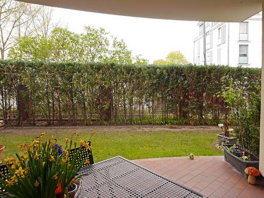 Moderne 3-Zim.-Wohnung mit PKW-Stellplatz und Garten - Bild 6