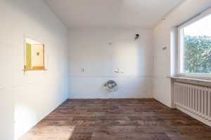 AIGNER - Familienfreundliches Reihenmittelhaus mit Gestaltungs- und Ausbaupotenzial – München – Vorschaubild 2