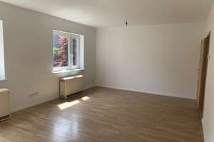 Frisch renovierte 2-Zimmer-Wohnung mit modernem Bad und parkähnlichem Gemeinschaftsgarten – Die vollständige Adresse der Immobilie erhältst du vom Anbieter., 45359 Schönebeck, Essen – Vorschaubild 3