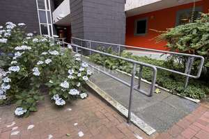 C21: 1,5-Zimmer mit Südwest-Loggia, TG & Schwimmbad – Großer Kurfürst – Die vollständige Adresse der Immobilie erhältst du vom Anbieter., 28329 Gartenstadt Vahr, Bremen – Vorschaubild 9
