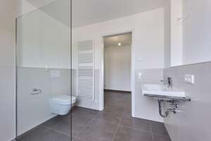 Exklusive, neuwertige 2-Zimmer Wohnung mit erstklassiger Ausstattung und unverbaubarem Blick – Ernst-Haeckel-Str. 98a, 80999 Untermenzing, München – Vorschaubild 4