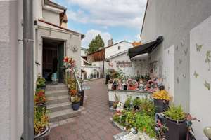 Wunderschöne Doppelhaushälfte – Liebevoll renoviert mit Gartenparadies – Die vollständige Adresse der Immobilie erhältst du vom Anbieter., 90453 Reichelsdorf, Nürnberg – Vorschaubild 3