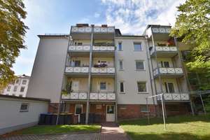 Sichere Kapitalanlage in Chemnitz-Hilbersdorf: Vollvermietetes Mehrfamilienhaus mit Stellplätzen! – Frankenberger Straße 72, 9131 Hilbersdorf, Chemnitz – Vorschaubild 2