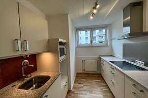 Helle, moderne 3- Zimmer-Wg,  Eichenparkett, grosser begrünter Balkon, saniert – Kurt- Schumacher- Strasse 50, 64297 Eberstadt, Darmstadt – Vorschaubild 4