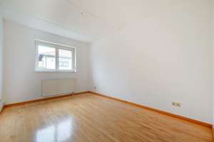 Zuhause im Grünen – Gepflegte 3,5-Zimmer-Wohnung mit Terrasse und Einbauküche – Die vollständige Adresse der Immobilie erhältst du vom Anbieter., 15366 Neuenhagen bei Berlin – Vorschaubild 3