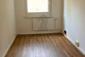 Attraktive 3-Raumwohnung mit Aufzug & Balkon – Wohnen mit Weitblick in Chemnitz-Helbersdorf – Wenzel-Verner-Straße 27, 9120 Helbersdorf, Chemnitz – Vorschaubild 7