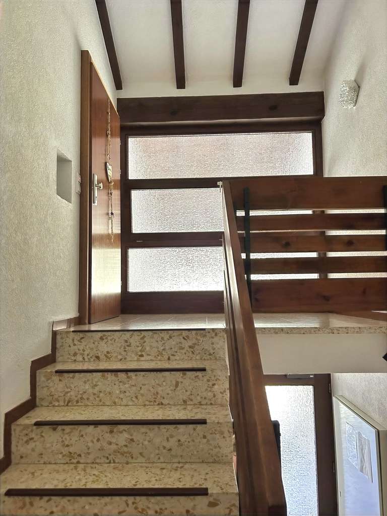 Immobilie in Lenzkirch - Sonnenverwöhntes Dachgeschoss mit Ausblick - Bild 2