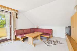 HEGERICH: Renovierungsbedürftige 3-Zimmer-Dachgeschosswohnung mit zwei Balkonen in Obergiesing – Die vollständige Adresse der Immobilie erhältst du vom Anbieter., 81549 Südgiesing, München – Vorschaubild 14