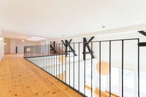 Dachgeschosstraum mit Galerie & Balkon | 2 Bäder | Aufzug | Dielenboden | Stellplatz mgl. – Wurzner Straße 156a, 4318 Sellerhausen-Stünz, Leipzig – Vorschaubild 23