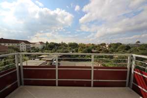 Kompakte 2-Zi.-WE mit Aufzug, Balkon, altersgerecht, nahe medizinische Universität – Emanuel-Larisch-Weg 21, 39112 Leipziger Straße, Magdeburg – Vorschaubild 2