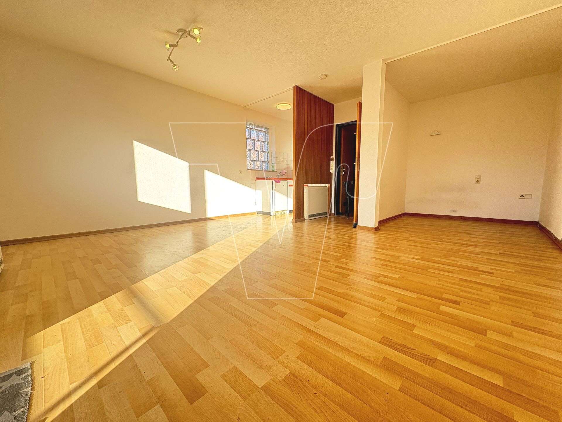 Sonnige Balkonwohnung mit TG-Stellplatz, Rems Murr Kreis – Bild 2