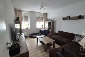 Modernes Bad mit Wanne, Terrasse zur Küche: Buckau – Südstraße 4, 39104 Buckau, Magdeburg – Vorschaubild 2