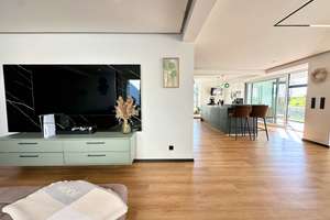 Luxuriös: kernsaniertes Einfamilienhaus mit atemberaubendem Ausblick, Indoorpool, Sauna und Garage – Die vollständige Adresse der Immobilie erhältst du vom Anbieter., 42719 Wald, Solingen – Vorschaubild 9