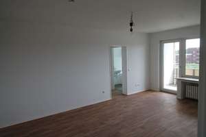 Ihr neues zu Hause- 3 Zimmerwohnung mit Loggia und EBK in Duisburg-Mündelheim! – Im Bonnefeld 22, 47259 Mündelheim, Duisburg – Vorschaubild 4