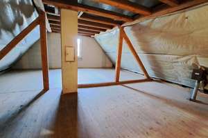 Geräumiges Einfamilienhaus mit Ausbaumöglichkeiten, großem Garten und Garage! – Die vollständige Adresse der Immobilie erhältst du vom Anbieter., 89173 Lonsee – Vorschaubild 11