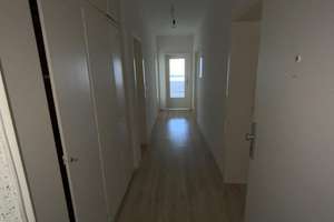 Termin vereinbaren, angucken und einziehen. WBS erforderlich – Röntgenstraße 28, 42897 Stadtgarten, Remscheid – Vorschaubild 2