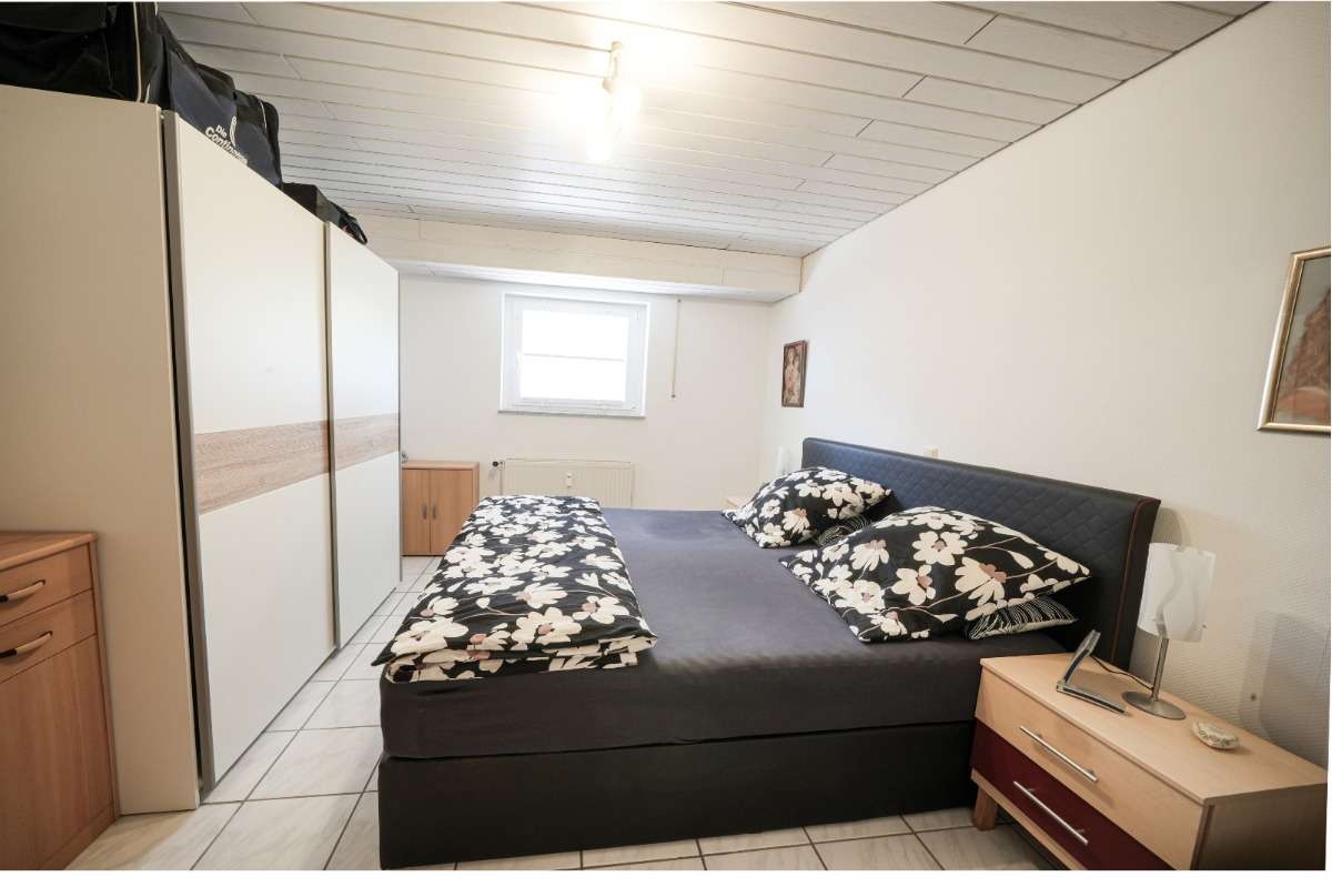 Immobilie in Poppenhausen - Sehr gepflegtes, freistehendes Mehrfamilien- / Generationenhaus, zur Eigennutzung und Kapitalanlage - Bild 0