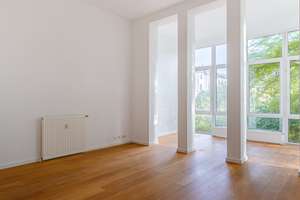 Stuckdecken, Wintergarten, Einbauküche - 3-Zimmer-Wohnung mit besonderer Ausstattung – Die vollständige Adresse der Immobilie erhältst du vom Anbieter., 28203 Fesenfeld, Bremen – Vorschaubild 2