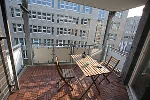 Heute an Morgen denken:  Kapitalanlage mitten in der Landeshauptstadt, Top gepflegt, Baujahr 2004 – Düsseldorf – Vorschaubild 1