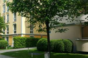 Sehr schöne, moderne 2-Zimmer-Wohnung im Franzosenviertel mit großem Süd-/West-Balkon