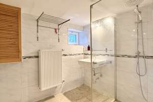 EIN PARADIES FÜR EINE FAMILIE MIT HUND! TOLLES EINFAMILIENHAUS IN TOPLAGE VON WI-KOHLECK – Die vollständige Adresse der Immobilie erhältst du vom Anbieter., 65199 Dotzheim, Wiesbaden – Vorschaubild 43