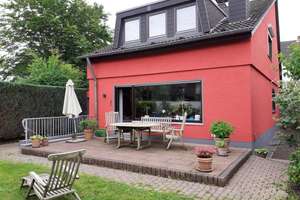 Modernisiertes Einfamilienhaus mit Garten in Porz-Ensen