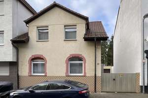 Gemütliches Zuhause mit Terrasse und großem Garten
