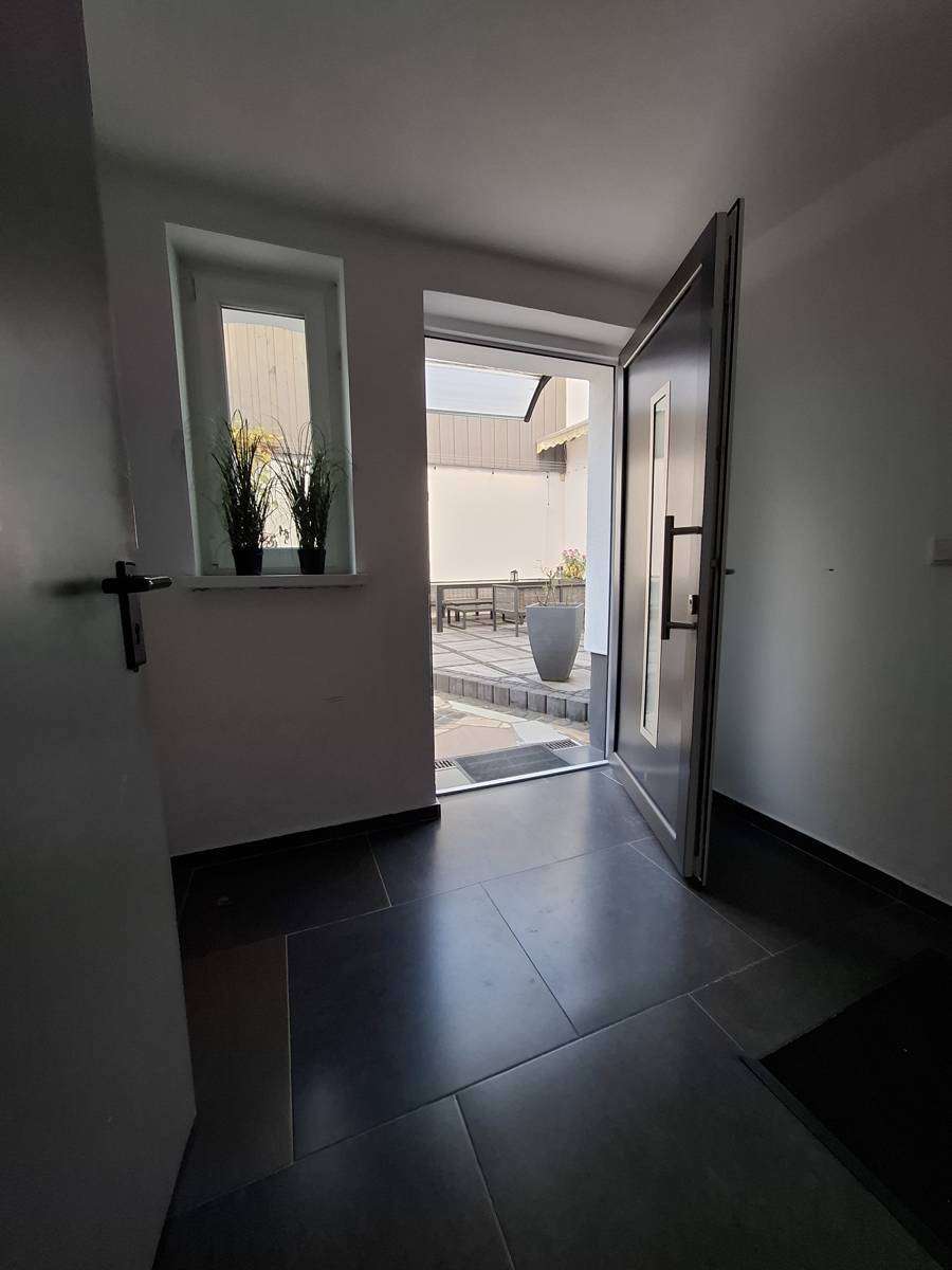 Immobilie in Grafschaft - Gepflegtes Dreifamilienhaus in zentraler Lage - Bild 2