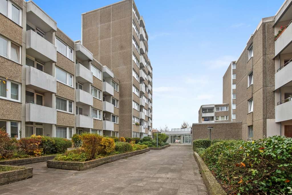 Immobilie in Pinneberg - Modernisierte 1,5-Zimmer-Wohnung mit Balkon & Aufzug – Kapitalanlage oder Eigennutzung in Pinneberg
 - Bild 0