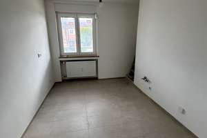 Exklusive 4-Zimmer-Wohnung in der Lehmgrubensiedlung, liebevoll saniert mit Balkon und Garten ! – Die vollständige Adresse der Immobilie erhältst du vom Anbieter., 97084 Heidingsfeld, Würzburg – Vorschaubild 5