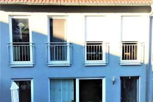 Provisionsfrei* Neuw. 5,5 Zi-DHH 163m² inkl.Garage*EBK*Solar*GLASFASER*Kamin*voll unterkellert* – Die vollständige Adresse der Immobilie erhältst du vom Anbieter., 73434 Unterrombach-Hofherrnweiler, Aalen – Vorschaubild 1