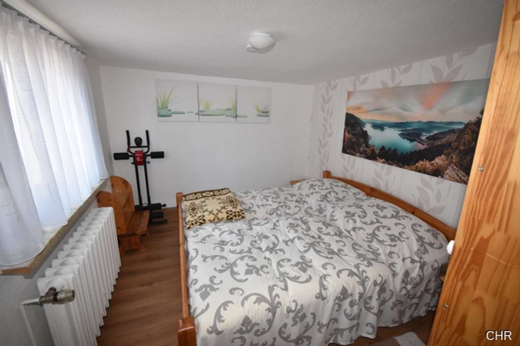 Immobilie in Ellrich - Platz für die größere Familie - überwiegend modernisiertes Ein- / Zweifamilienhaus in ruhiger Lage - Bild 4