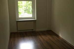 WG-Wohnung mit 4 Zimmer! – Emil-Schubert-Str. 11, 4347 Schönefeld-Abtnaundorf, Leipzig – Vorschaubild 4